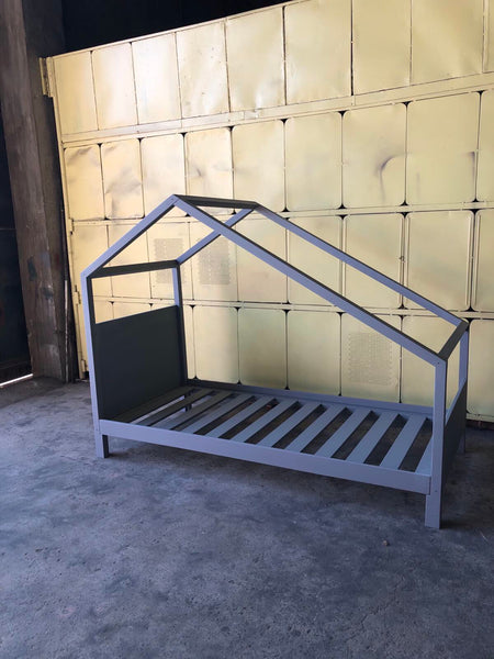 Made-to-order The Will House Bed