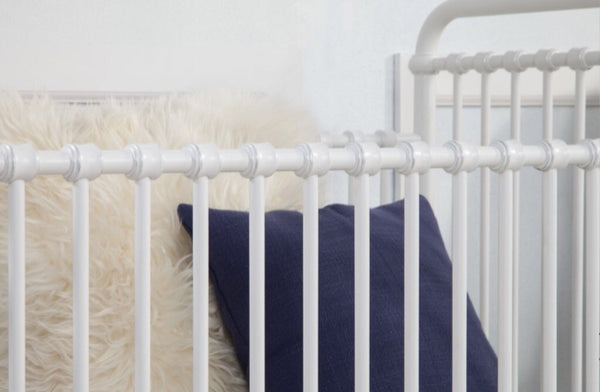Abigail 3-in-1 convertible crib (Washed White) with toddler rail