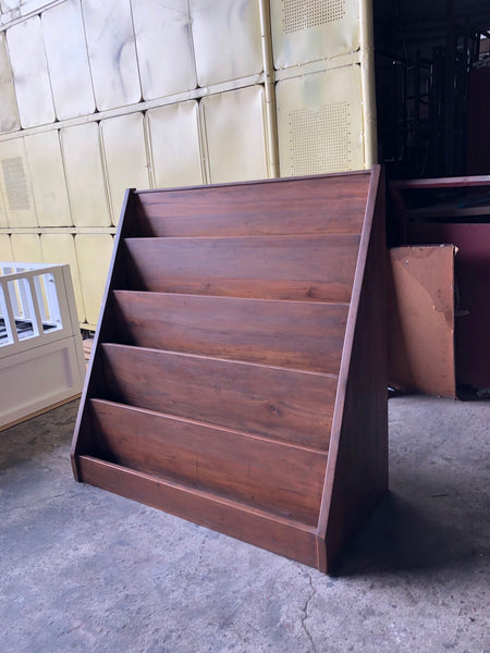 Made-to-Order Lena Montessori Bookshelf