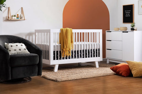 Hudson 3-in-1 Convertible Crib with Toddler Bed Conversion Kit (White)