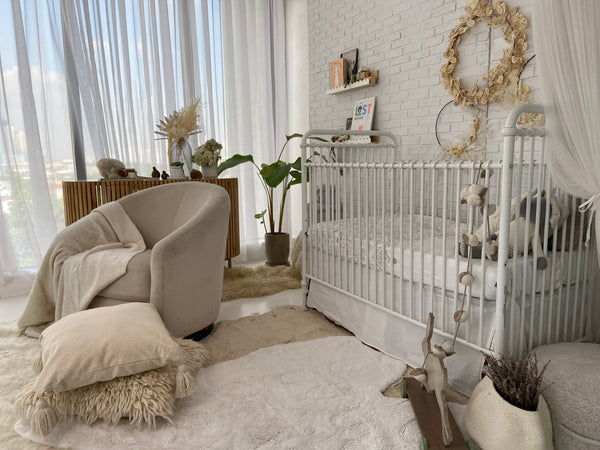 Shop style - white bucolic romance